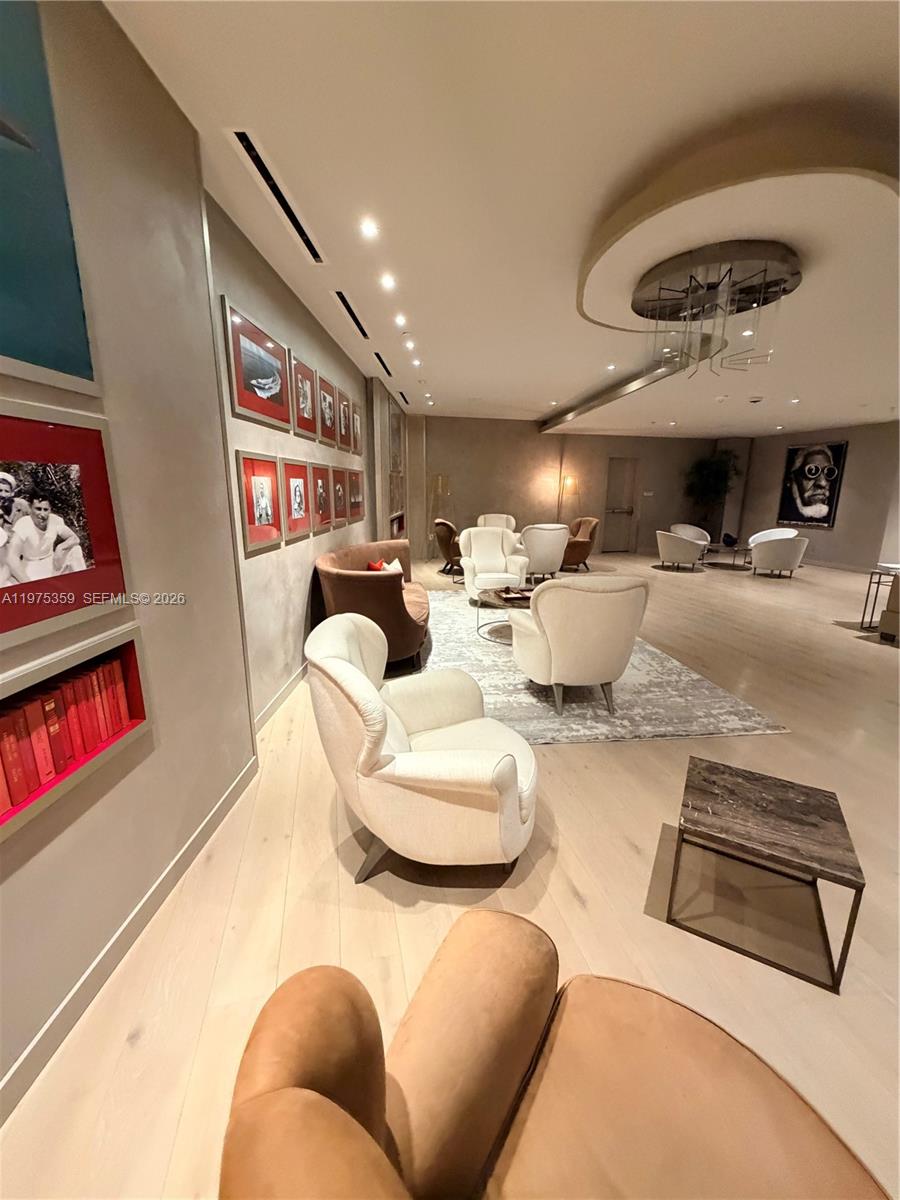 image Brickell Flatiron14