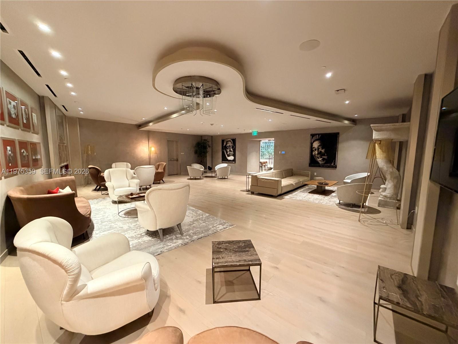 image Brickell Flatiron16