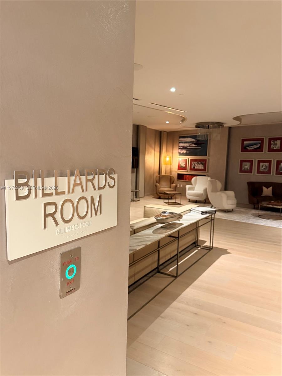 image Brickell Flatiron19