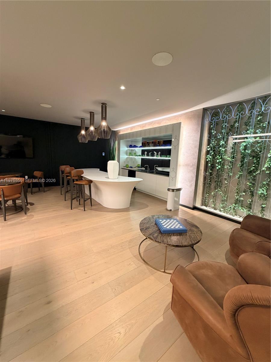 image Brickell Flatiron22