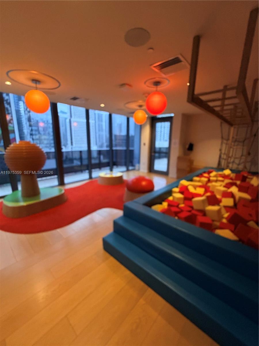 image Brickell Flatiron27