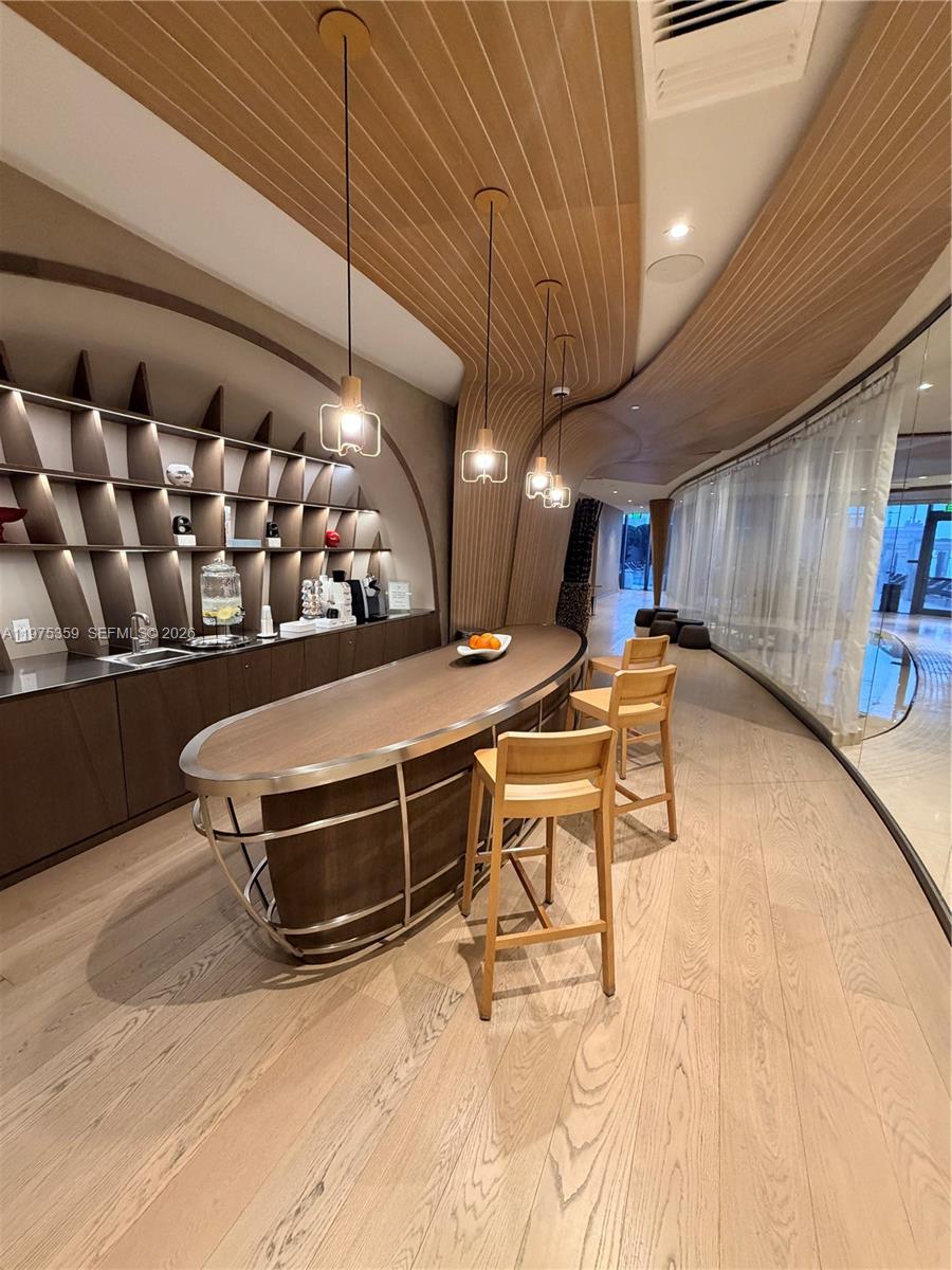 image Brickell Flatiron57