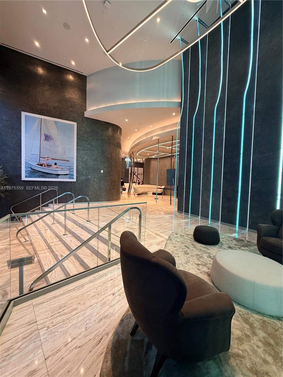 image Brickell Flatiron5