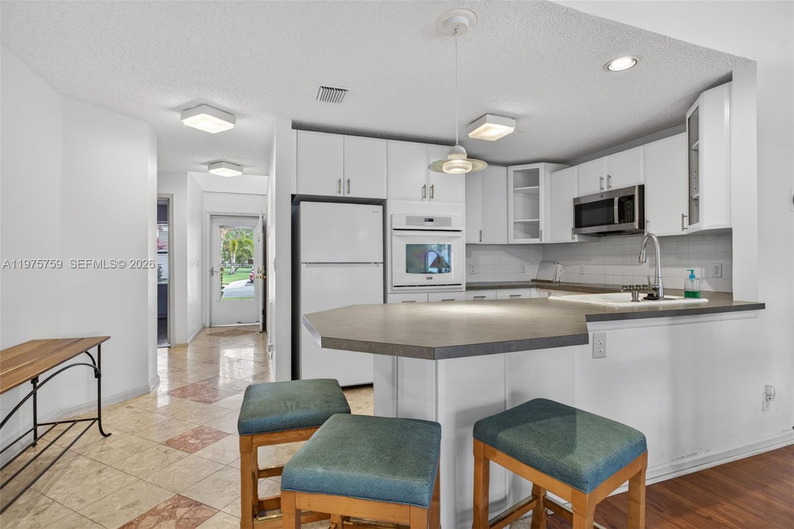 6708 N Pine Is Rd Tamarac, FL 33321