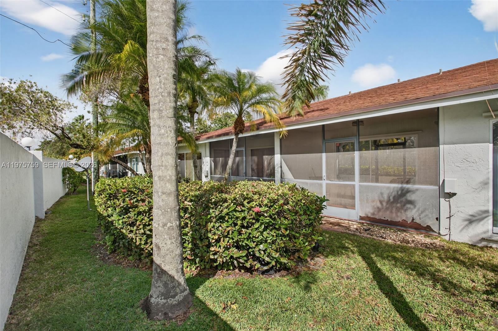 6708 N Pine Is Rd Tamarac, FL 33321