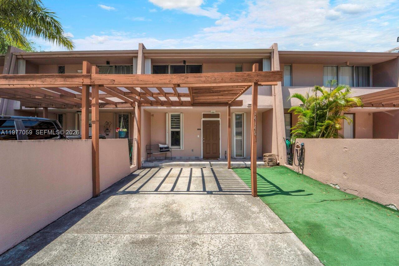 14145 Kendale Lks Cir