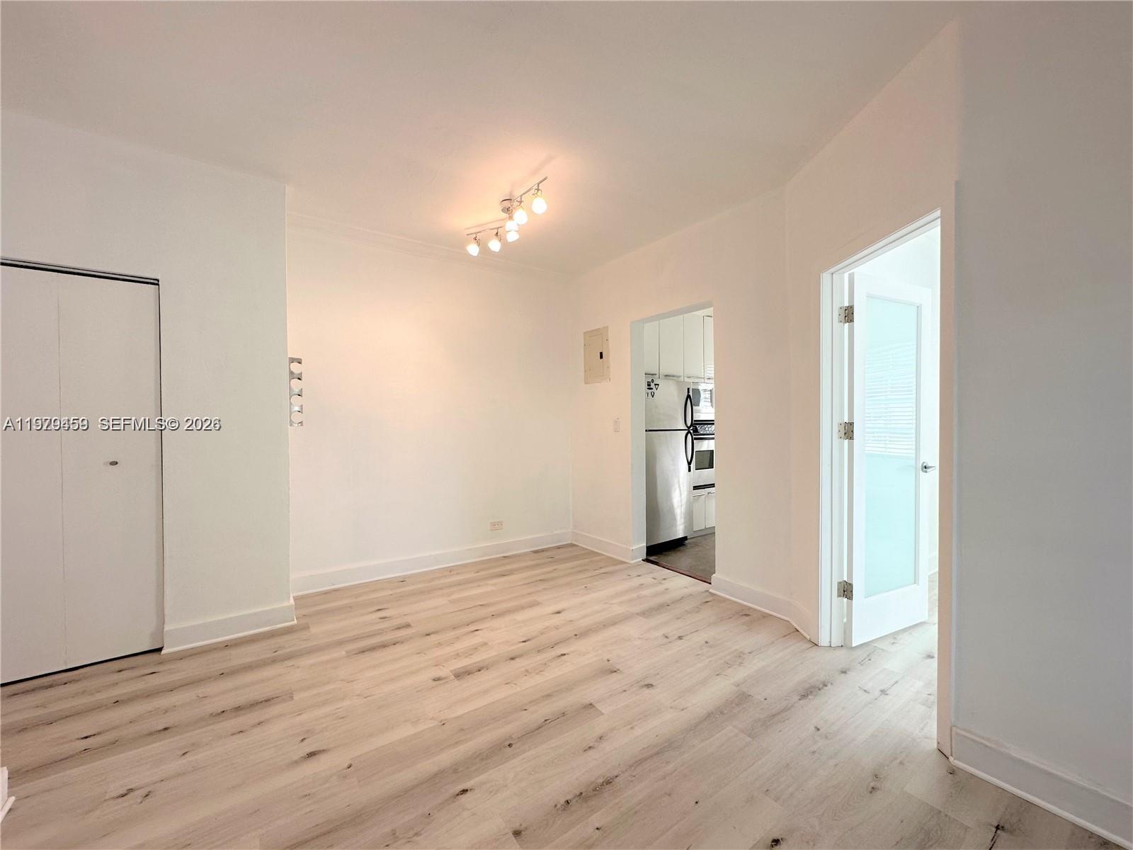 840 10th St #10 Miami Beach, FL 33139