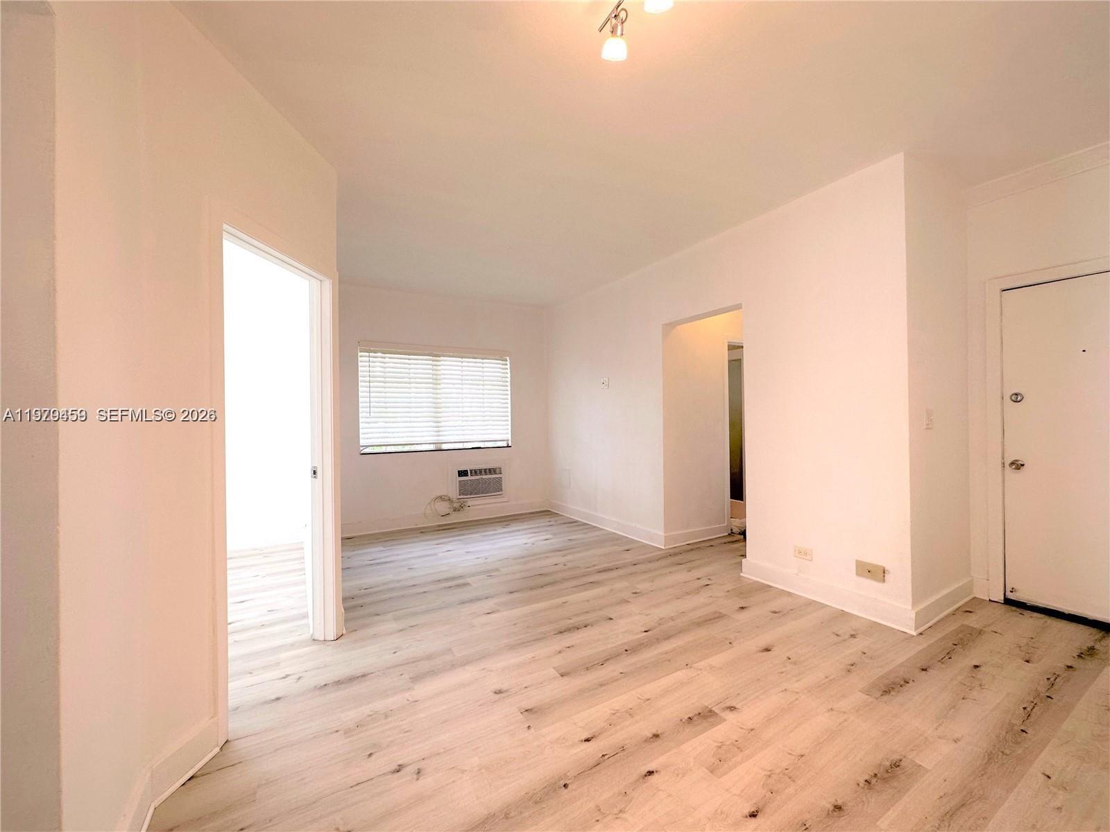 840 10th St #10 Miami Beach, FL 33139