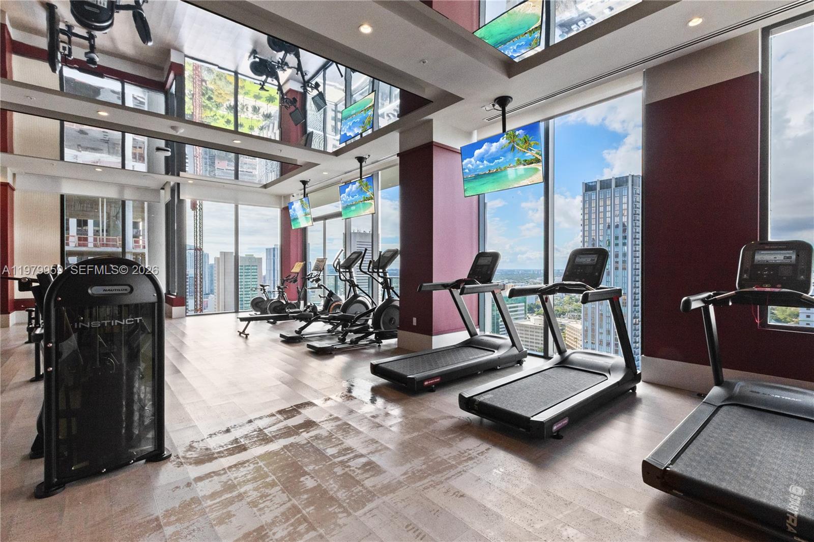 11 NE 6th St #910 Miami, FL 33132