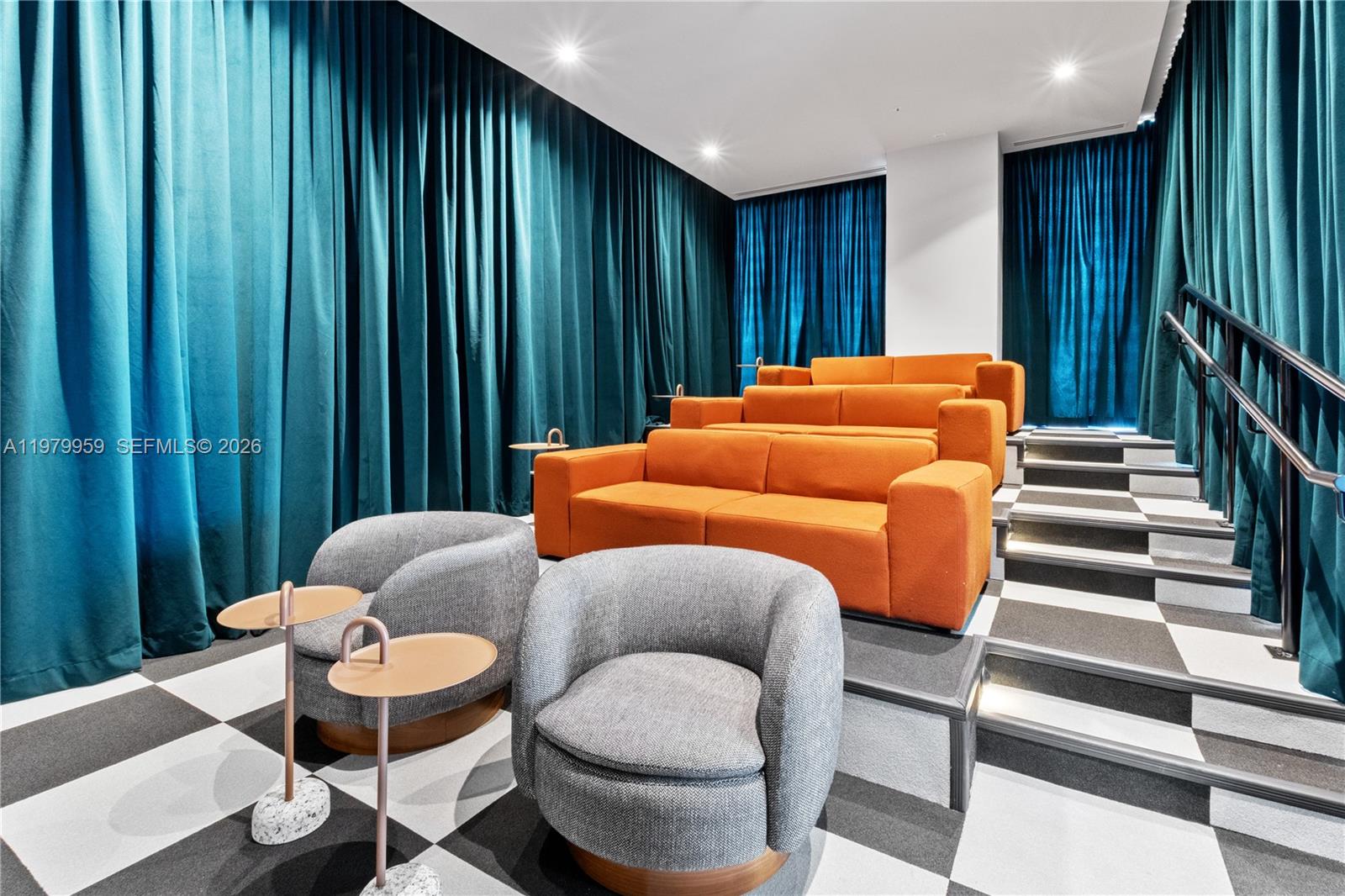 11 NE 6th St #910 Miami, FL 33132