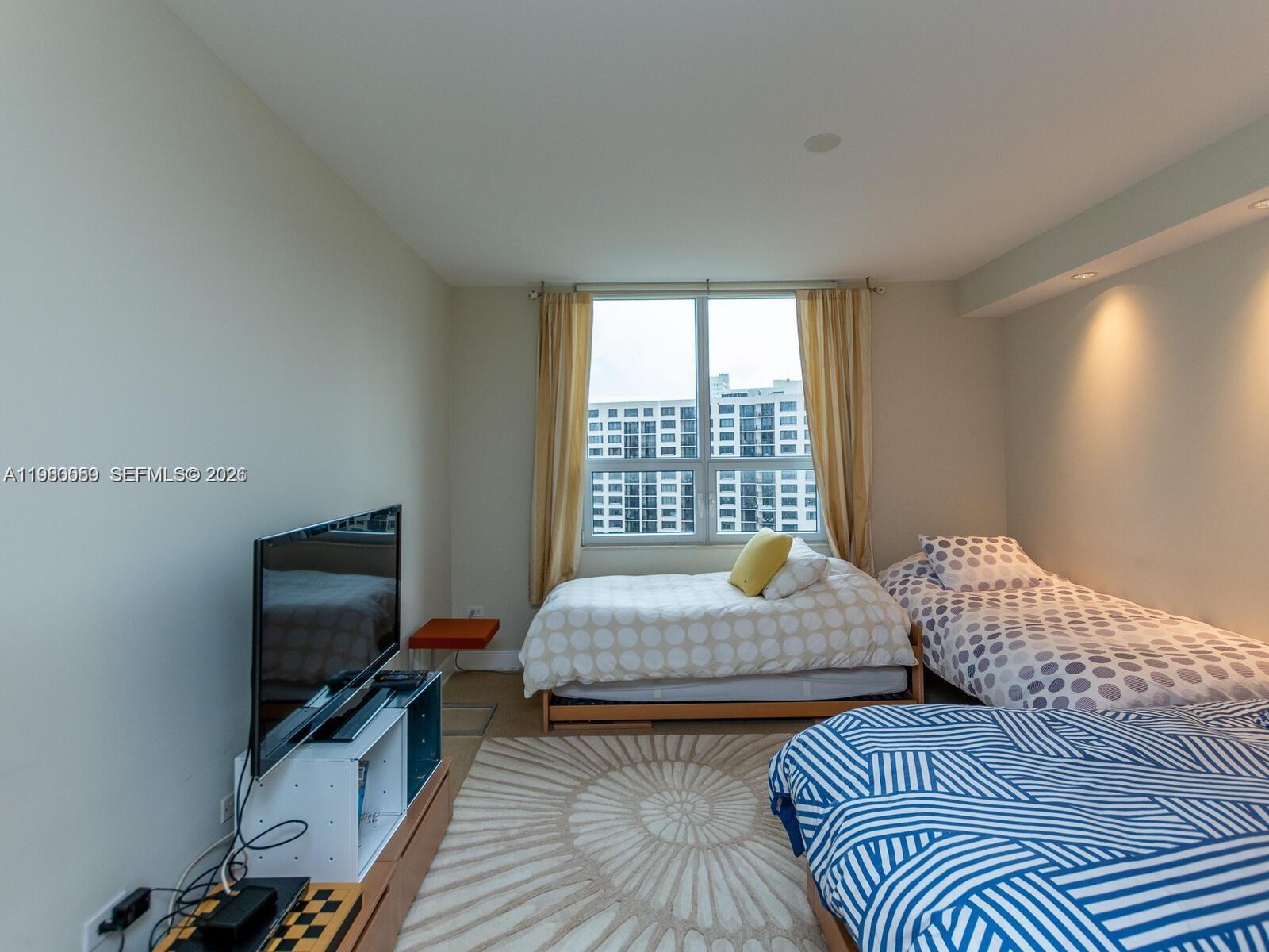 848 Brickell Key Dr #1201 Miami, FL 33131