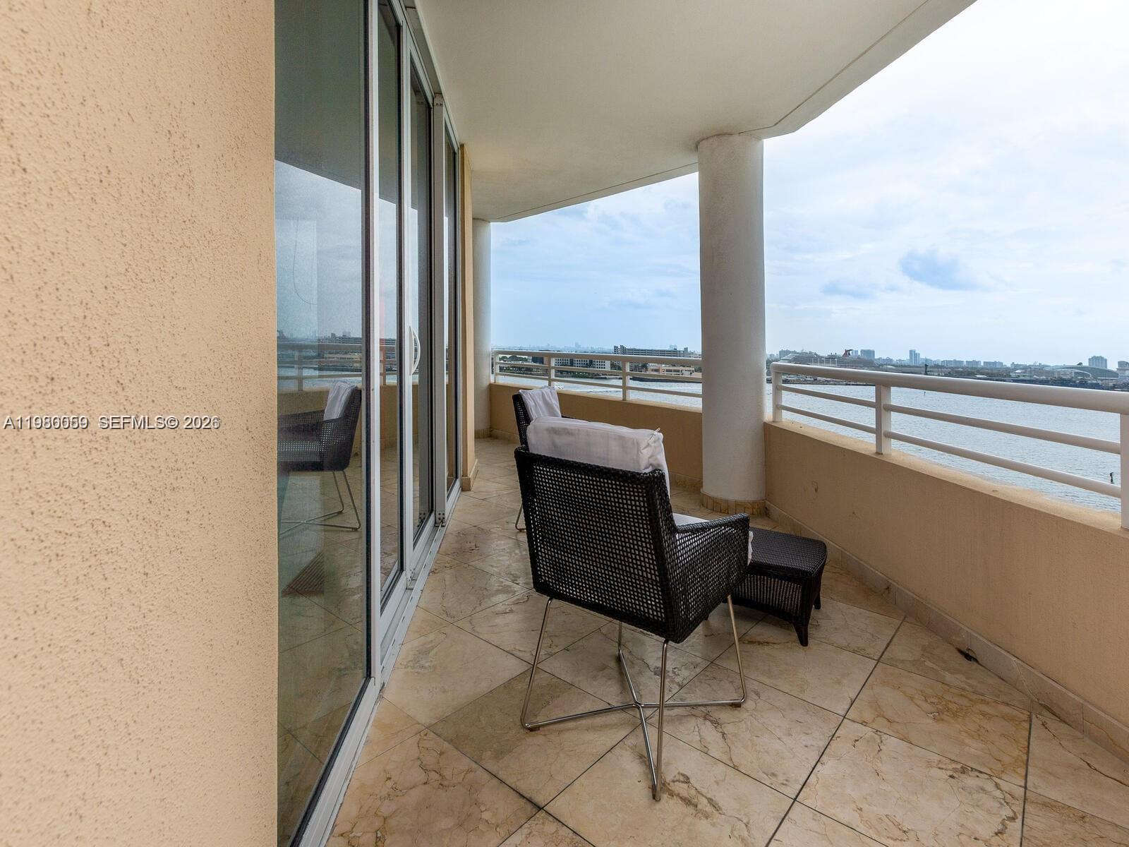 848 Brickell Key Dr #1201 Miami, FL 33131