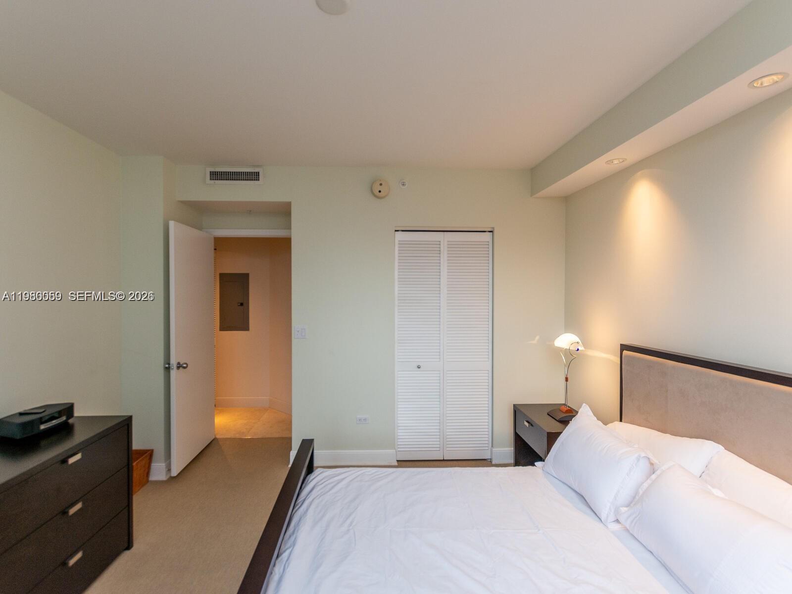 848 Brickell Key Dr #1201 Miami, FL 33131