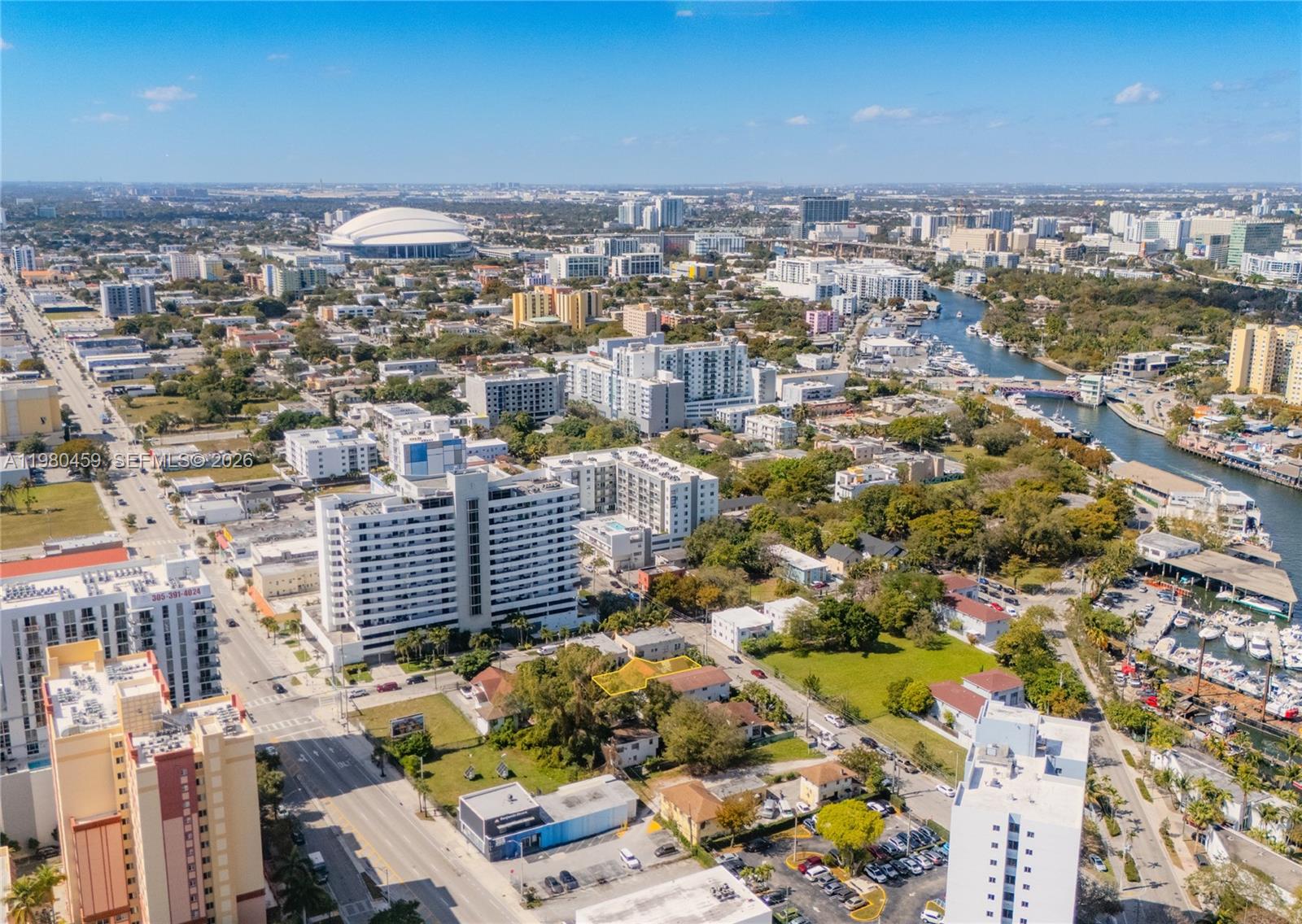 566 NW 1st St Miami, FL 33128