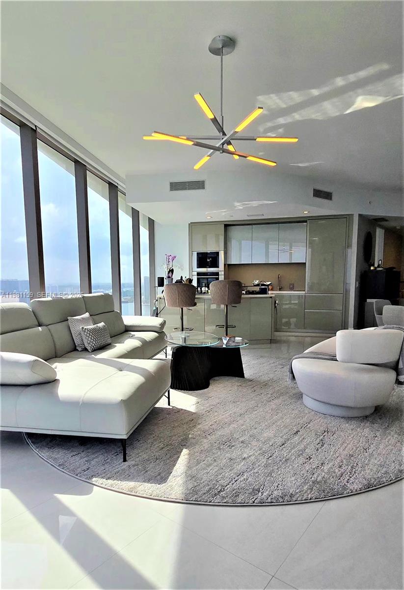 18975 Collins Ave #2504 Sunny Isles Beach, FL 33160