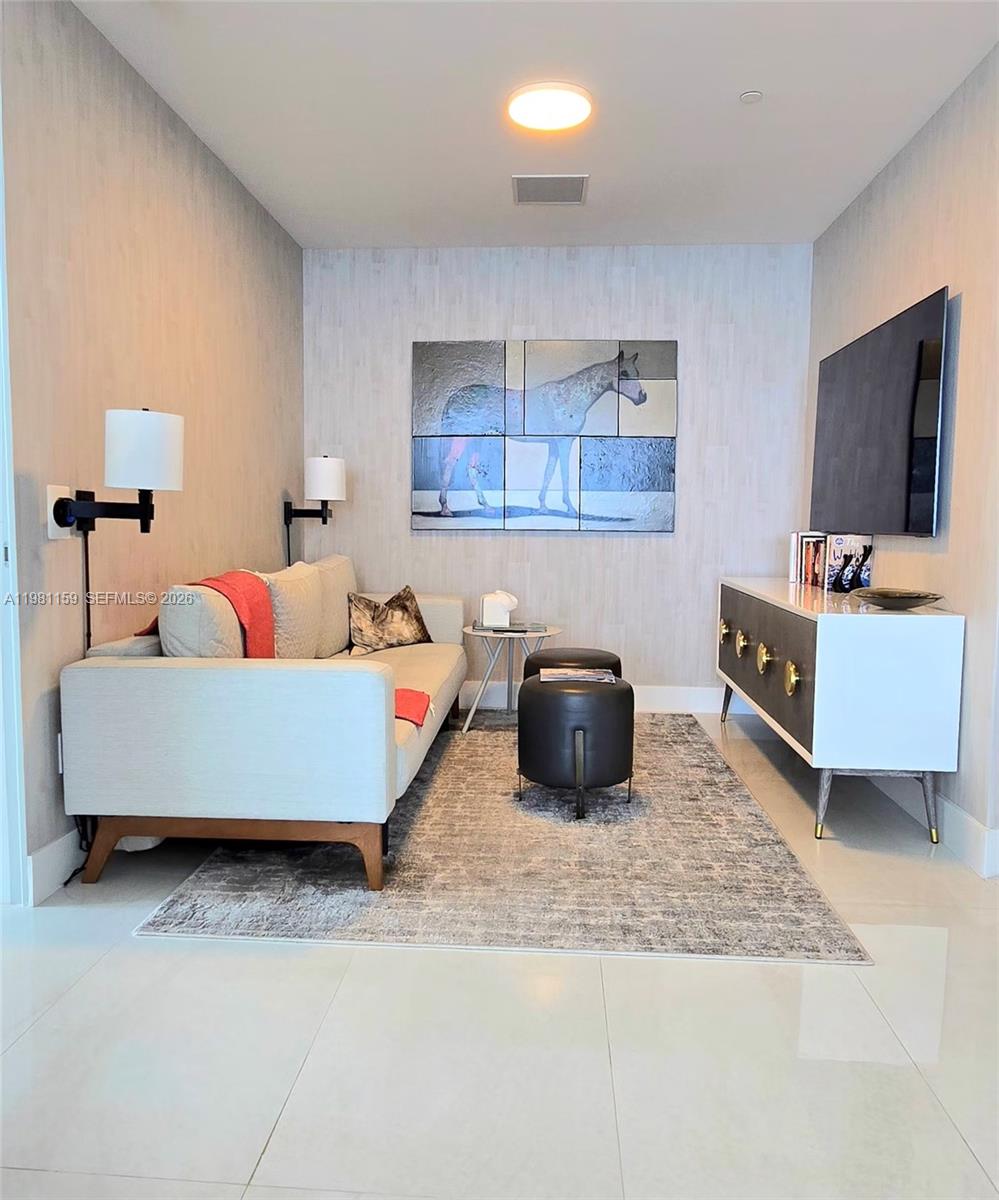 18975 Collins Ave #2504 Sunny Isles Beach, FL 33160