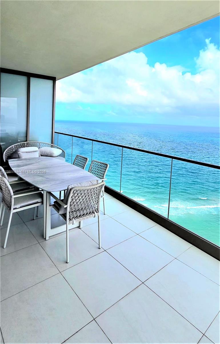 18975 Collins Ave #2504 Sunny Isles Beach, FL 33160