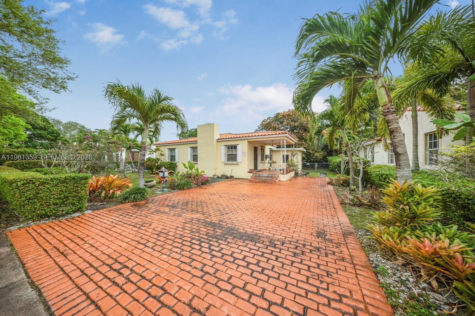 512 Mendoza Ave Coral Gables, FL 33134