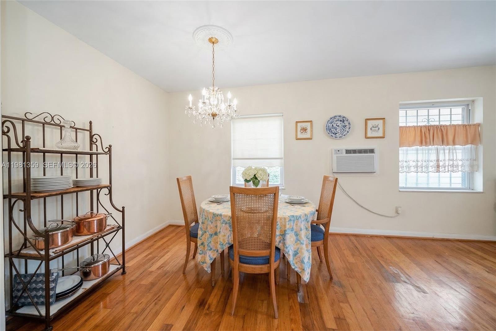 512 Mendoza Ave Coral Gables, FL 33134