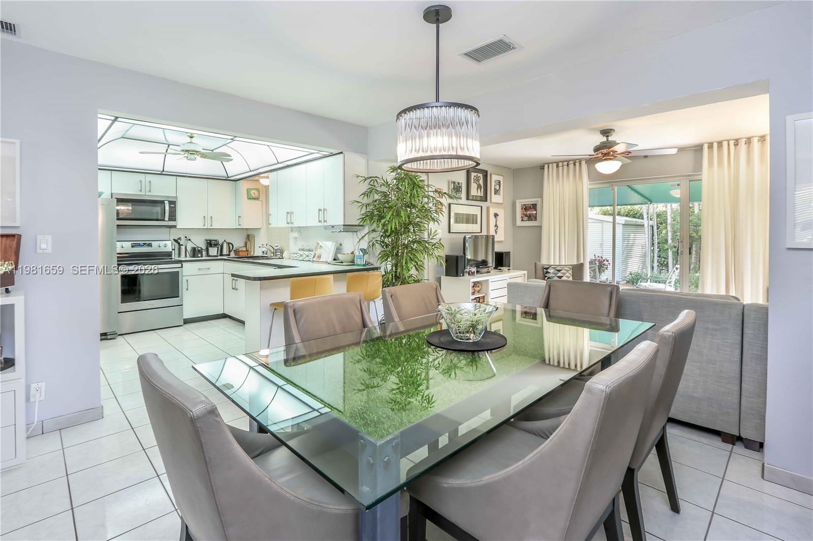 2209 N 15th Ave Hollywood, FL 33020