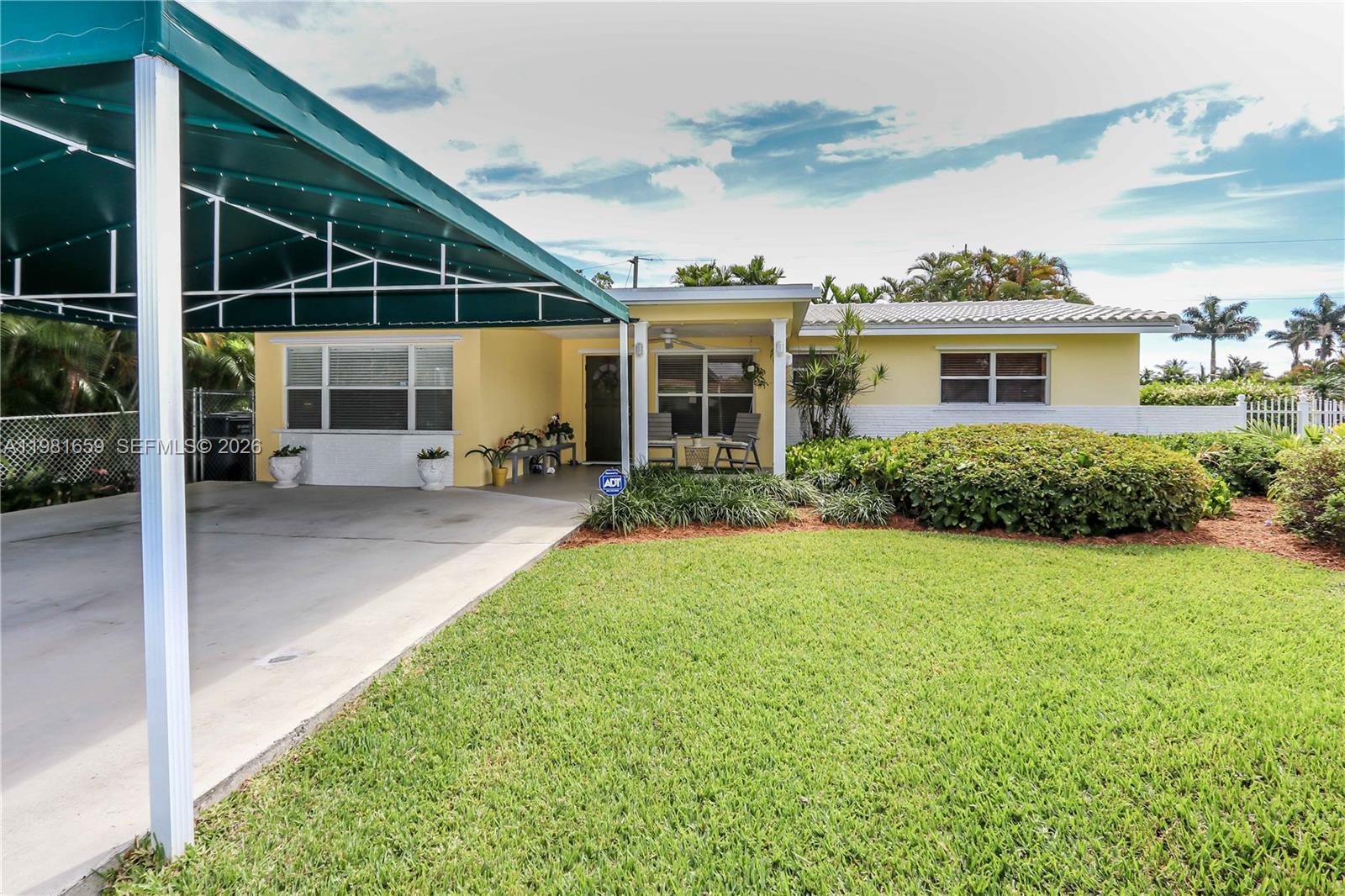 2209 N 15th Ave Hollywood, FL 33020