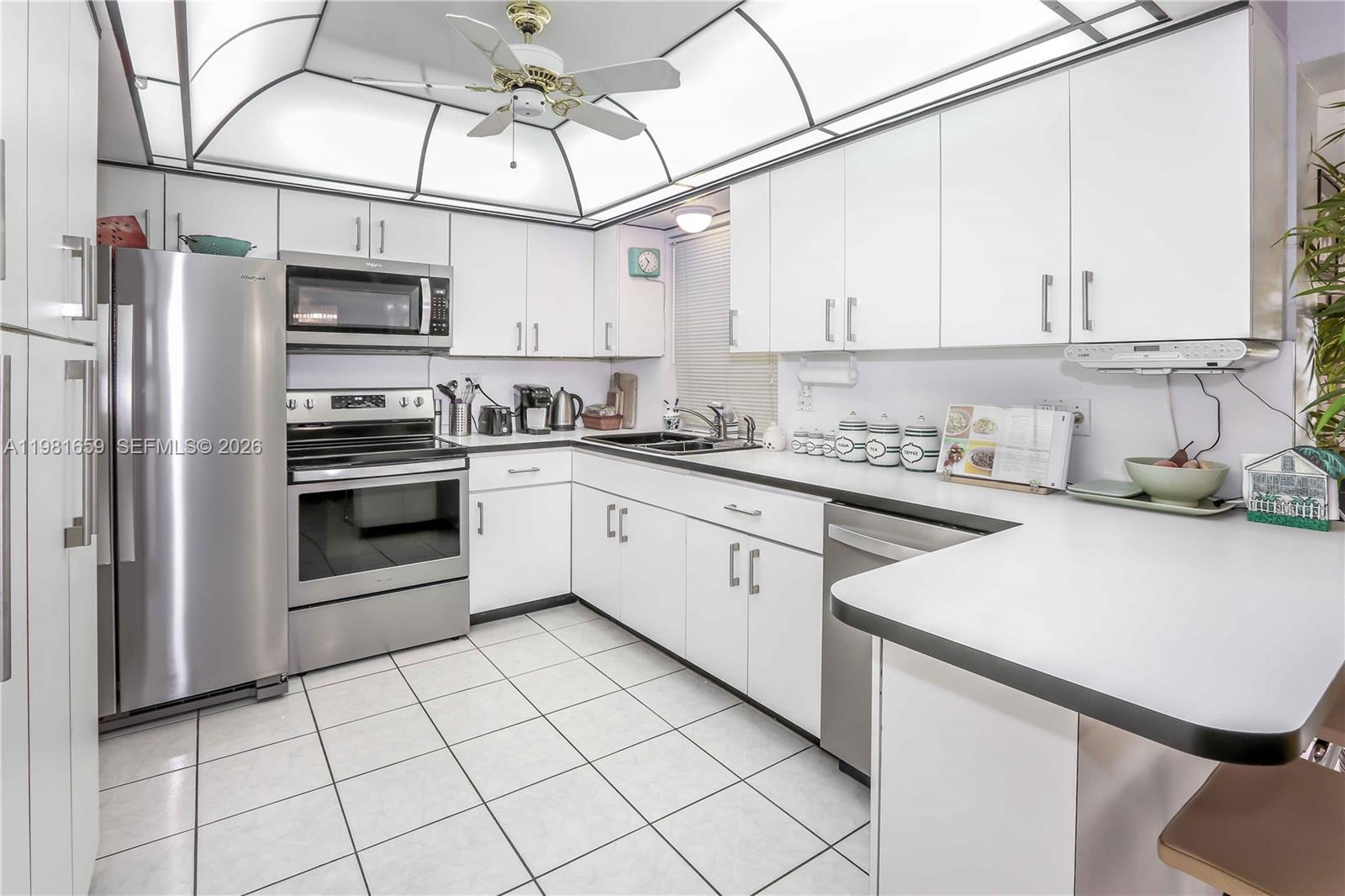 2209 N 15th Ave Hollywood, FL 33020