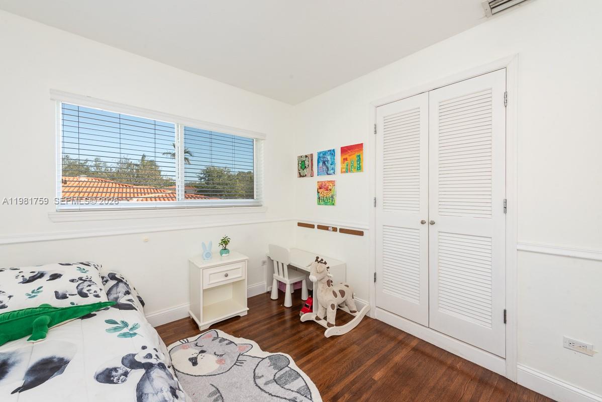 717 Benevento Ave Coral Gables, FL 33146