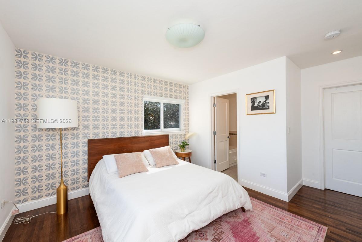 717 Benevento Ave Coral Gables, FL 33146