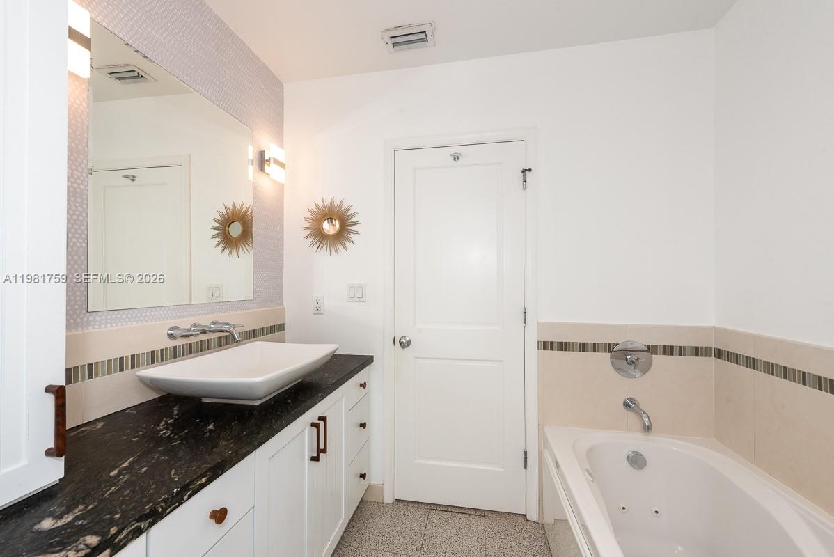 717 Benevento Ave Coral Gables, FL 33146