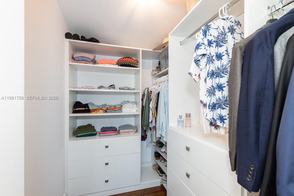 717 Benevento Ave Coral Gables, FL 33146