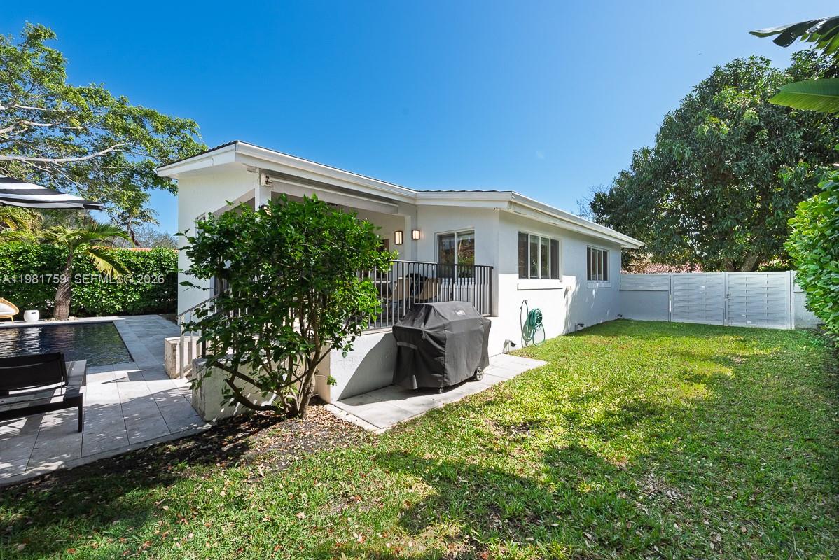 717 Benevento Ave Coral Gables, FL 33146