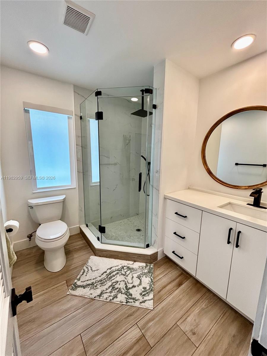 352 Mahogany Dr Key Largo, FL 33037