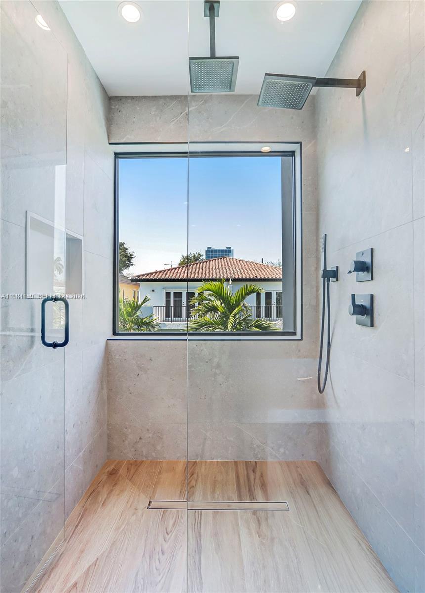 3086 Indiana St Miami, FL 33133