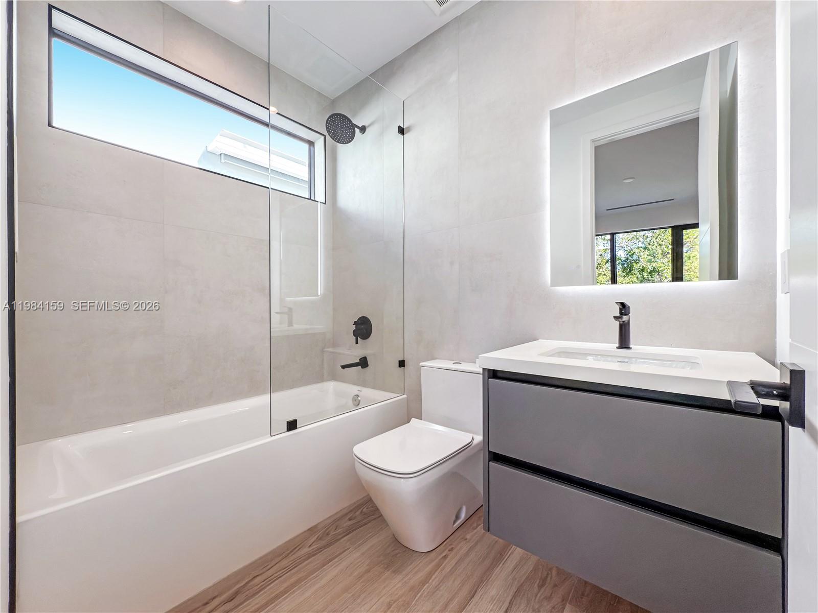 3086 Indiana St Miami, FL 33133