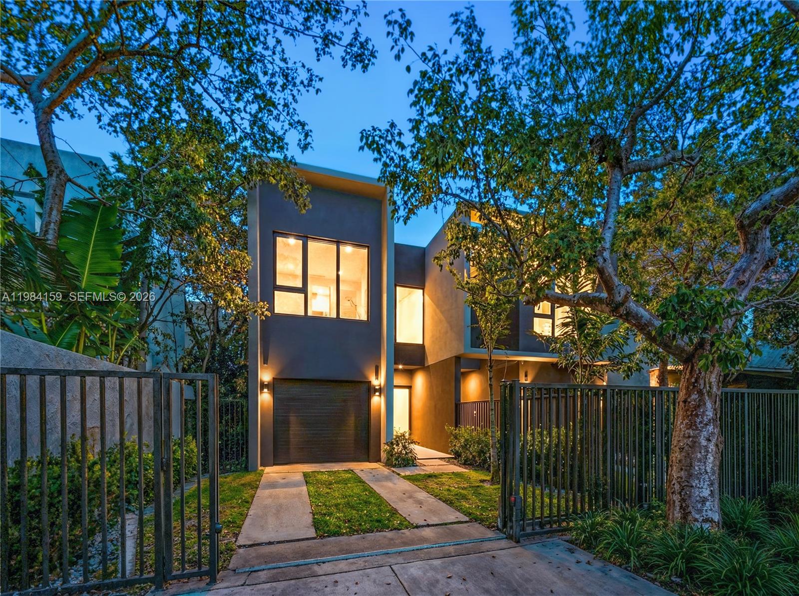 3086 Indiana St Miami, FL 33133