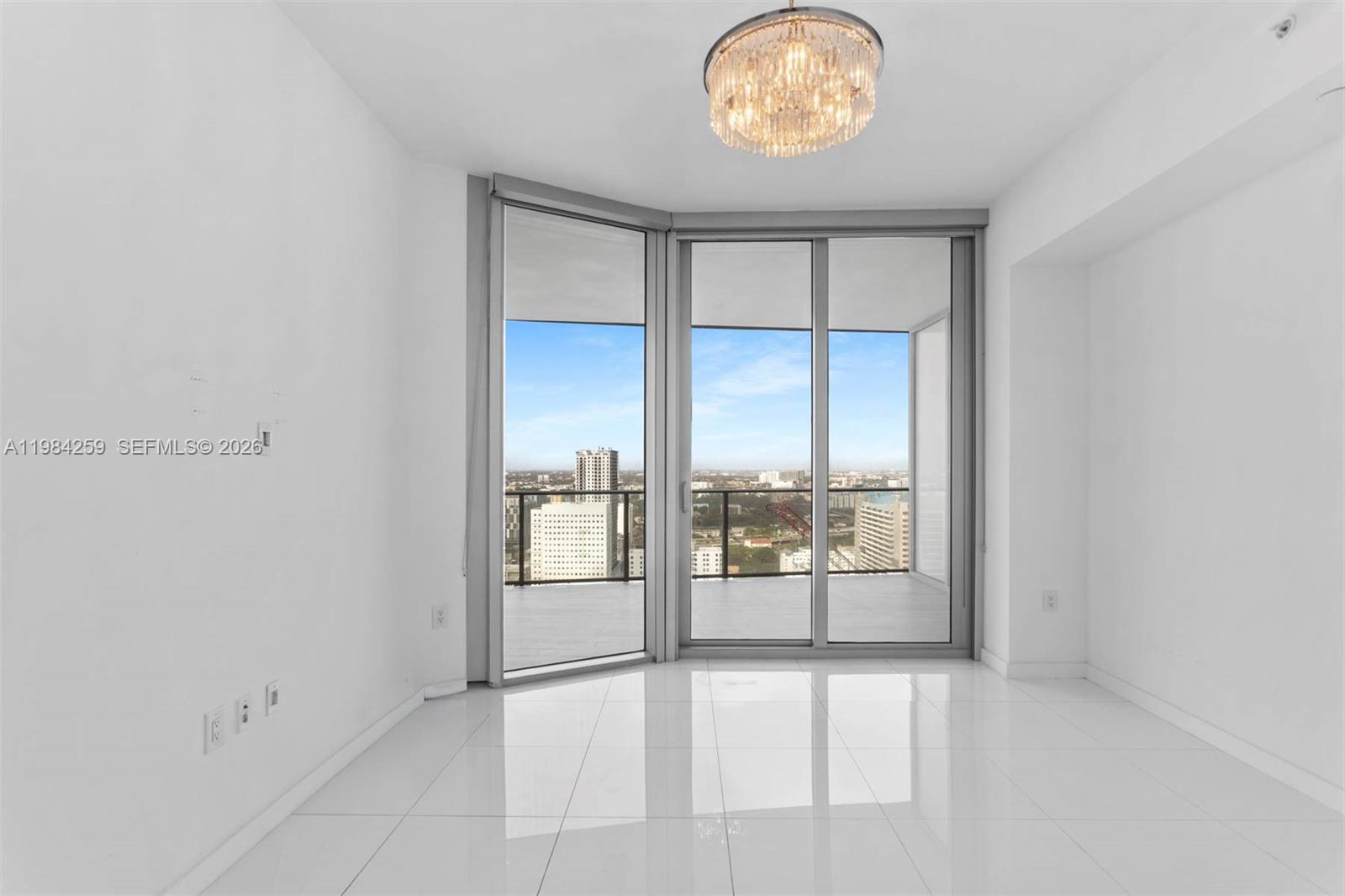 image Paramount Miami Worldcenter24