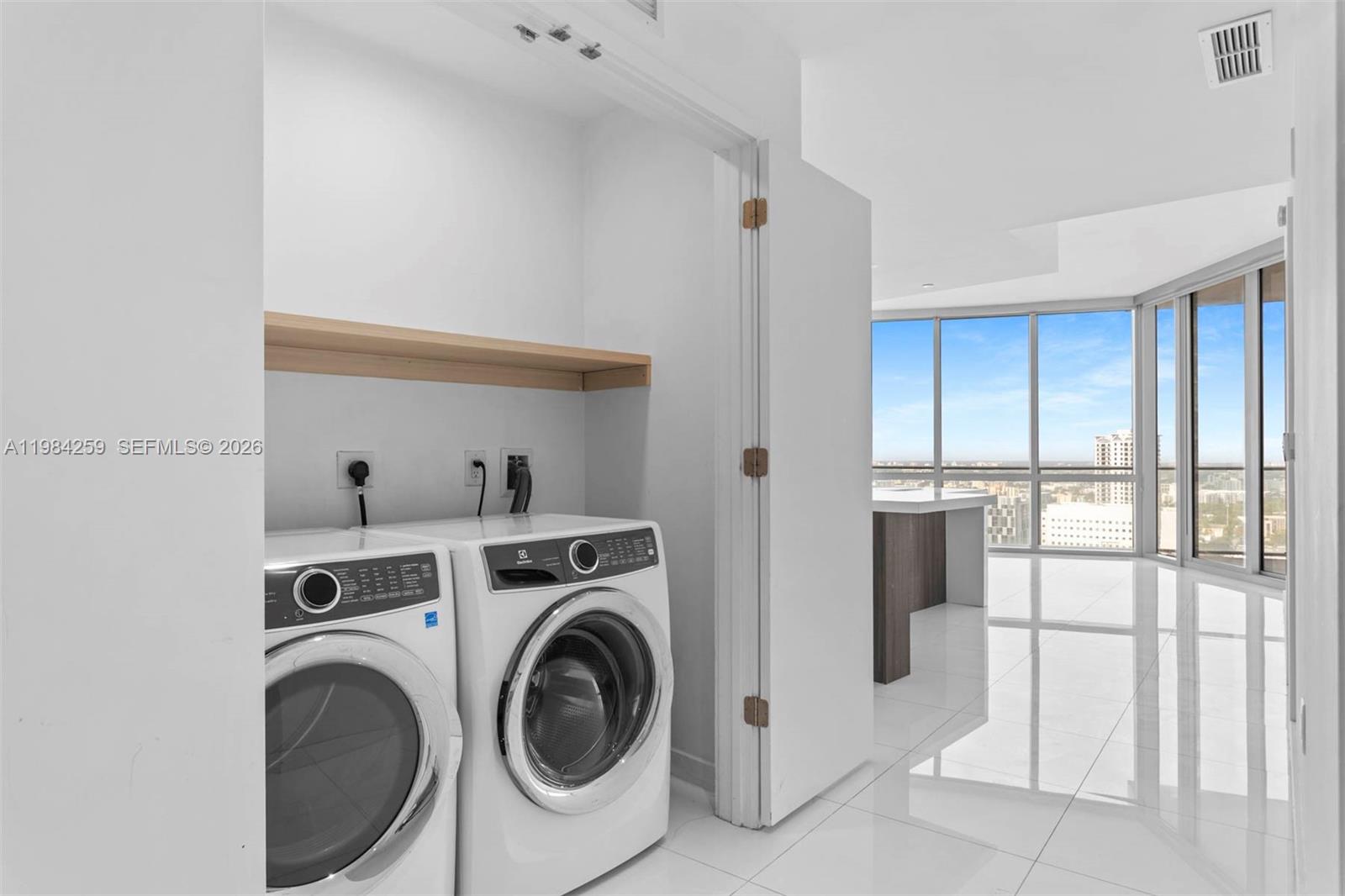 image Paramount Miami Worldcenter37