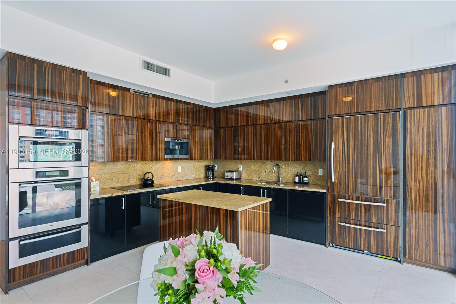 50 S Pointe Dr #805 Miami Beach, FL 33139