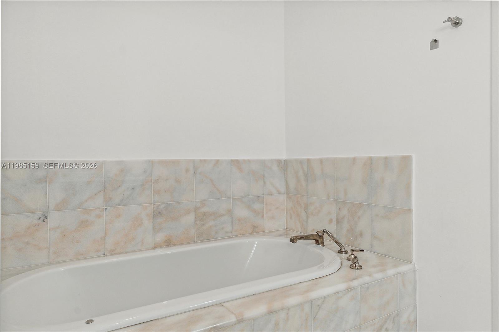 50 S Pointe Dr #805 Miami Beach, FL 33139