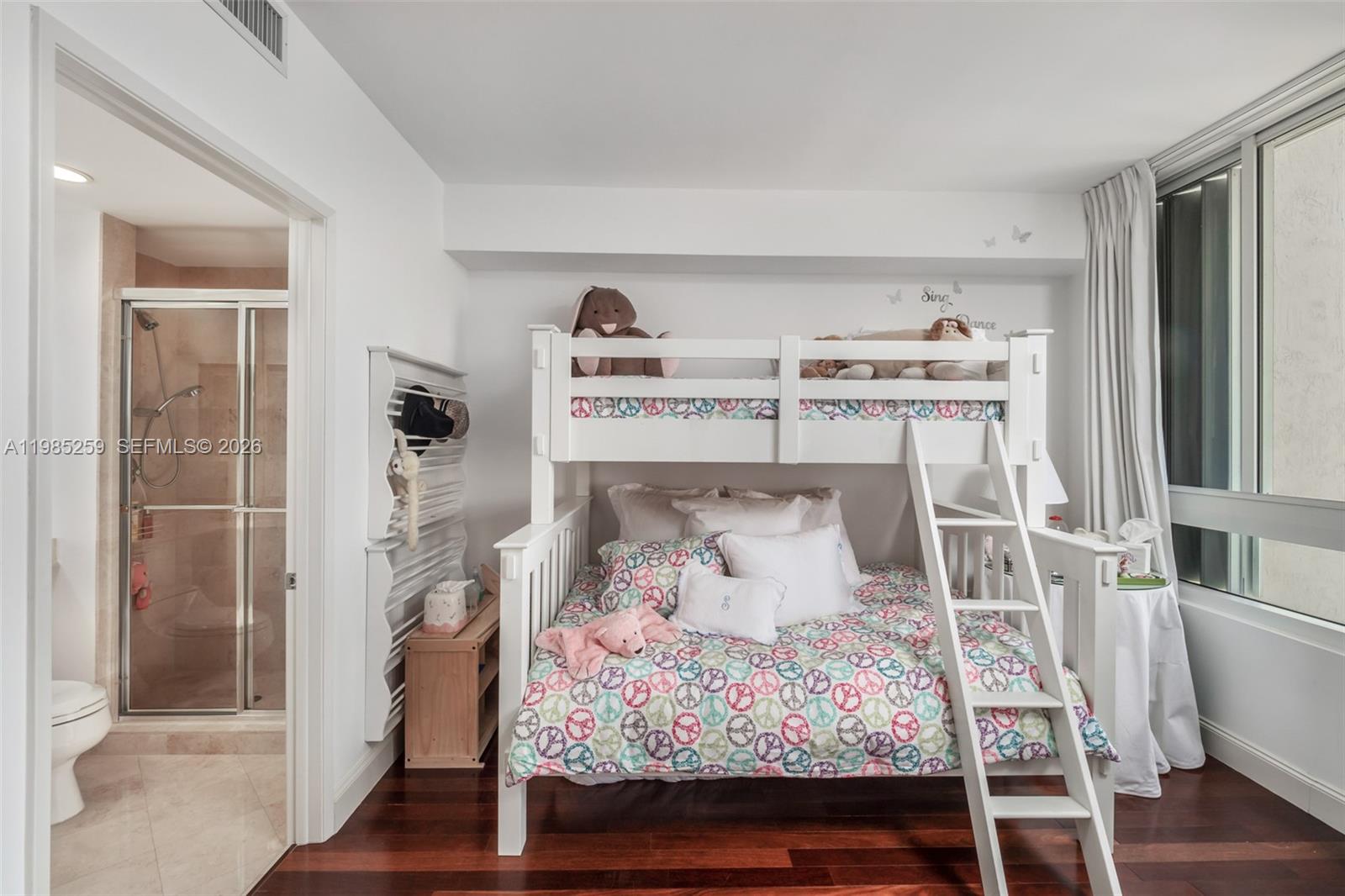 781 Crandon Blvd #1603 Key Biscayne, FL 33149