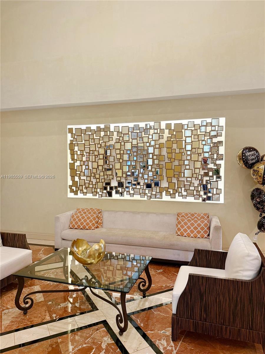 20281 E Country Clb Dr #2409 Aventura, FL 33180