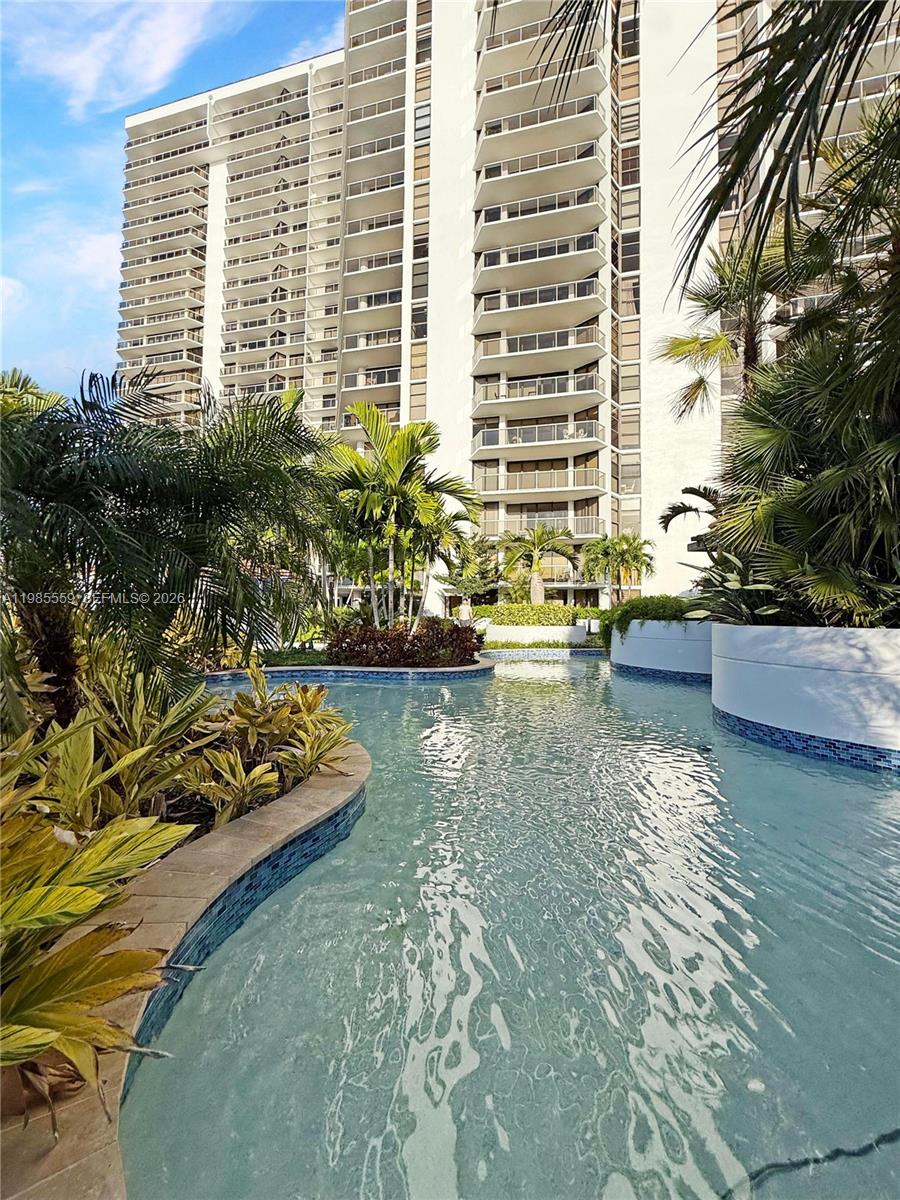 20281 E Country Clb Dr #2409 Aventura, FL 33180