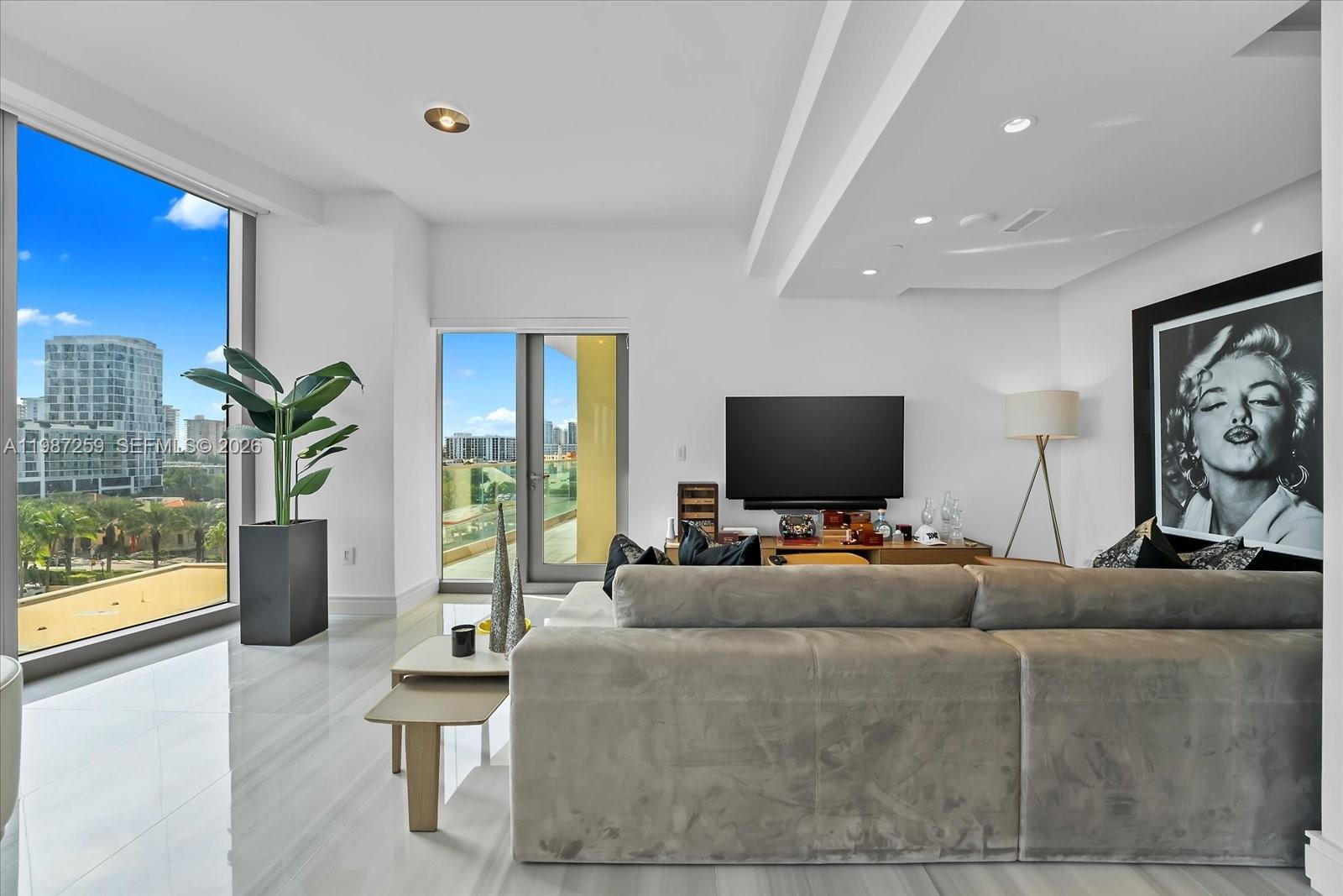 17901 Collins #604 Sunny Isles Beach, FL 33160