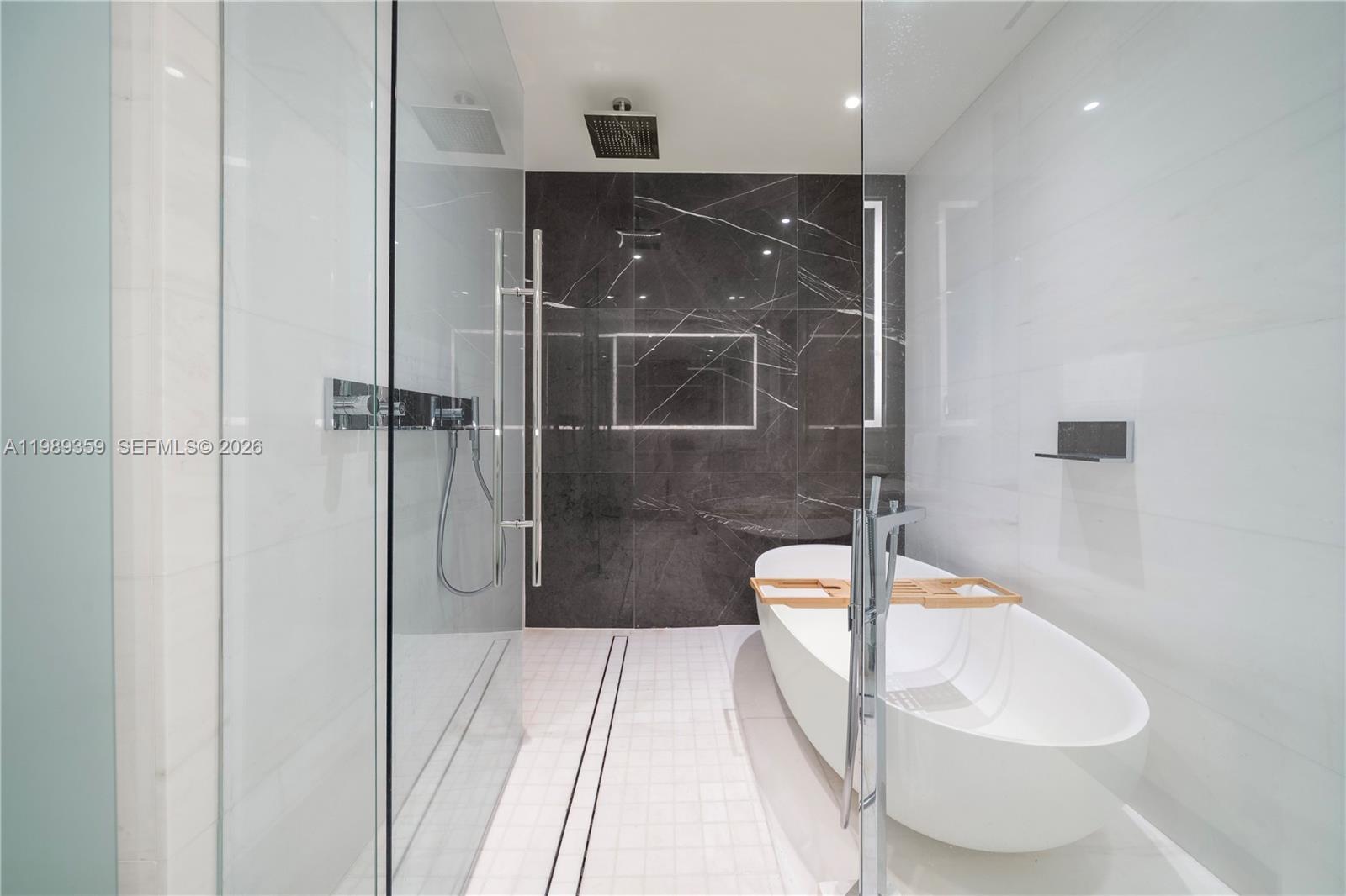 300 Biscayne Blvd Way #3005W Miami, FL 33131