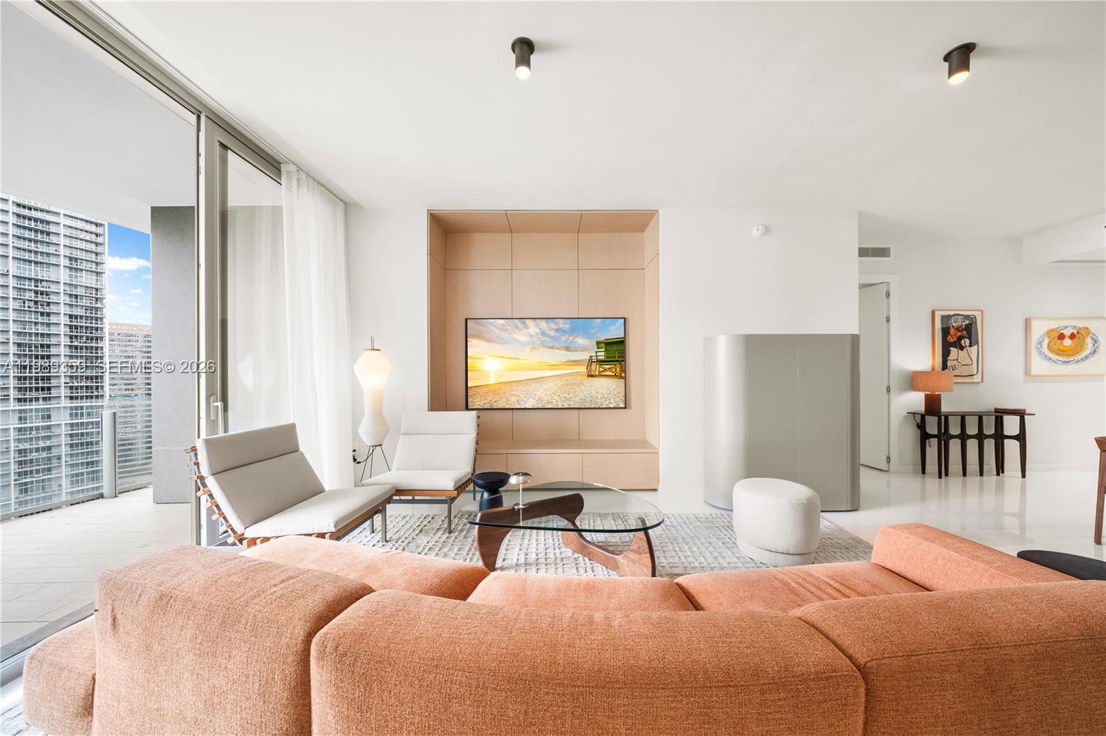 300 Biscayne Blvd Way #3005W Miami, FL 33131