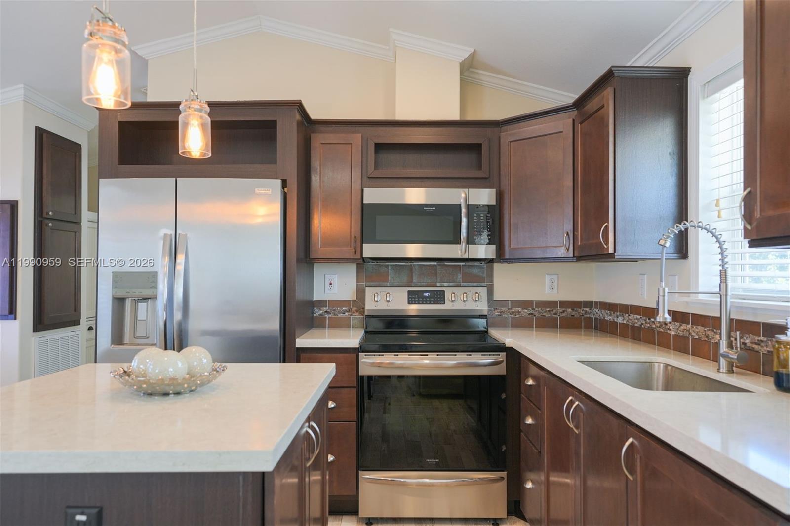 112 Tweedy Pie Ter Key Largo, FL 33037