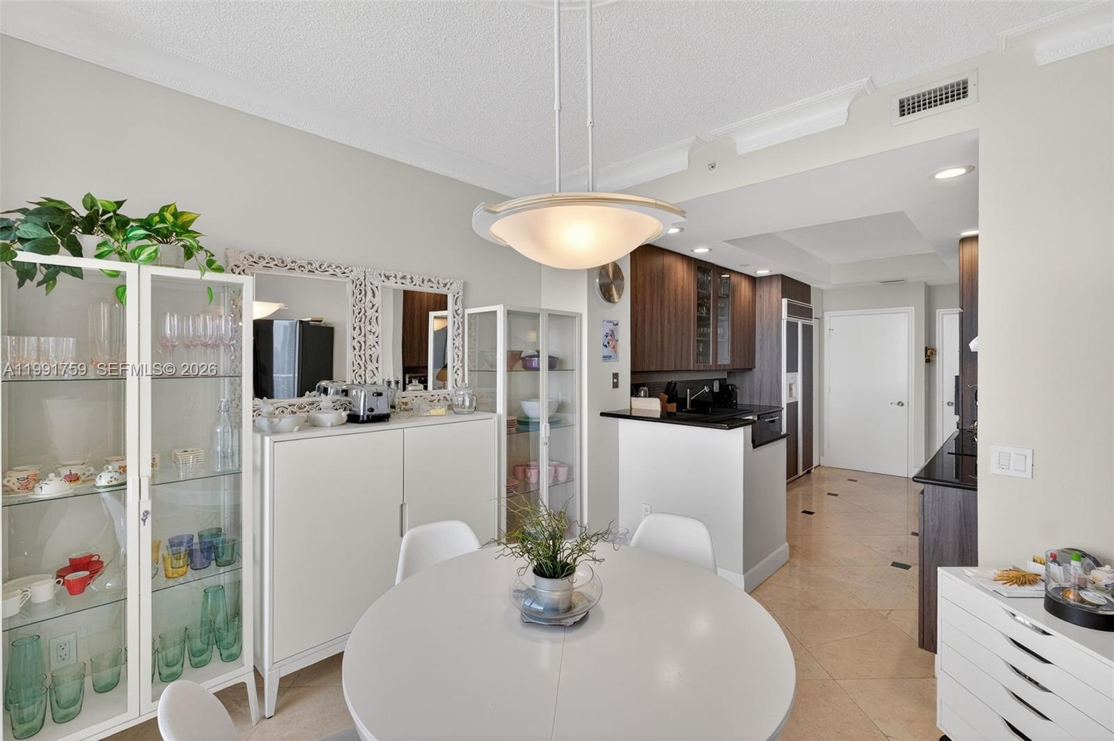 21050 Point Pl #2202 Aventura, FL 33180