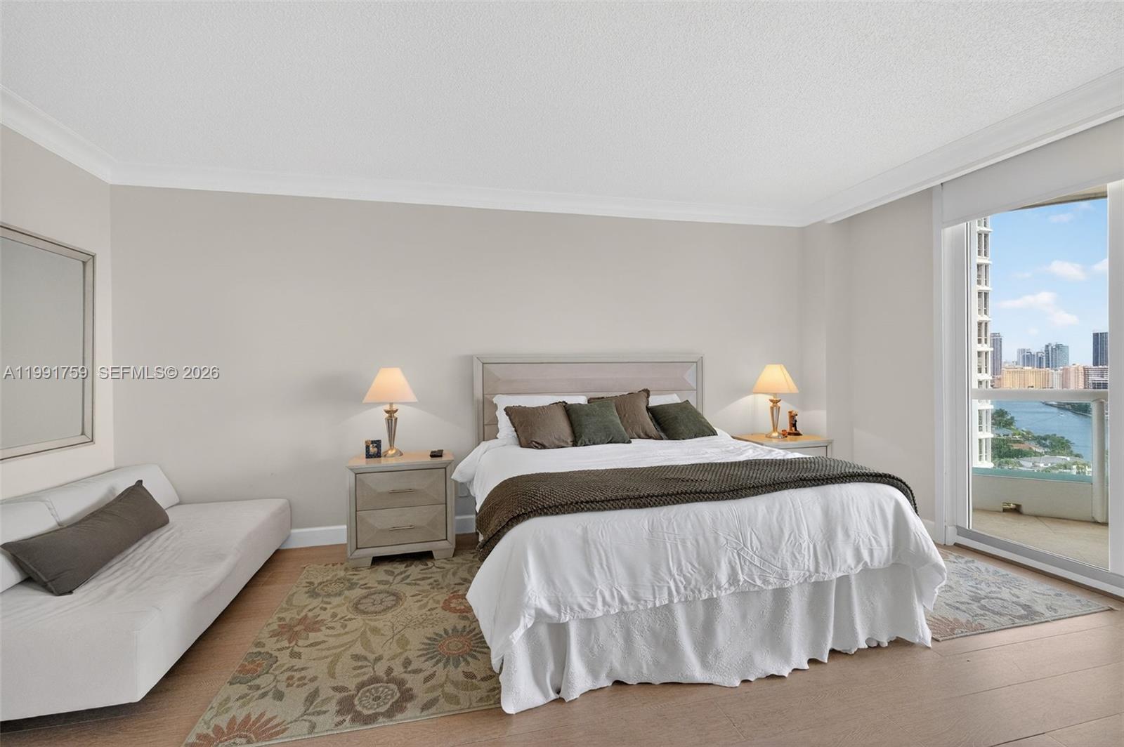 21050 Point Pl #2202 Aventura, FL 33180