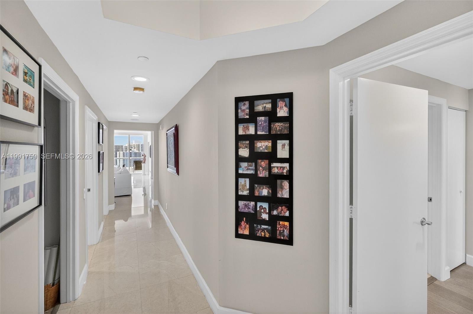 21050 Point Pl #2202 Aventura, FL 33180