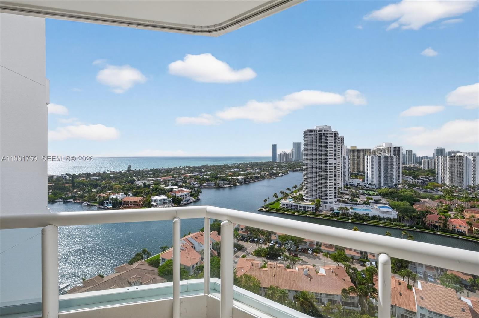 21050 Point Pl #2202 Aventura, FL 33180